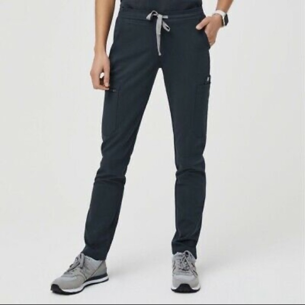 NWOT Figs Scrub Pants Dark Harbor